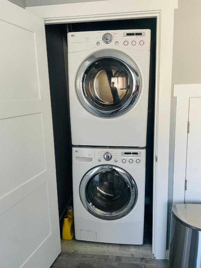 Green Lake 1St Line Home A With Central Air Conditioners Seattle Extérieur photo