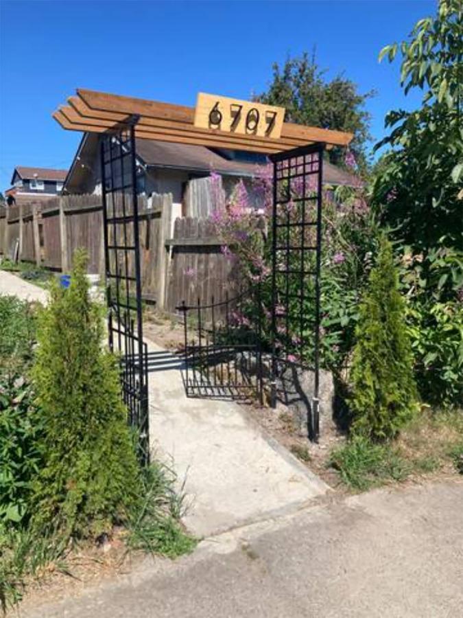 Green Lake 1St Line Home A With Central Air Conditioners Seattle Extérieur photo